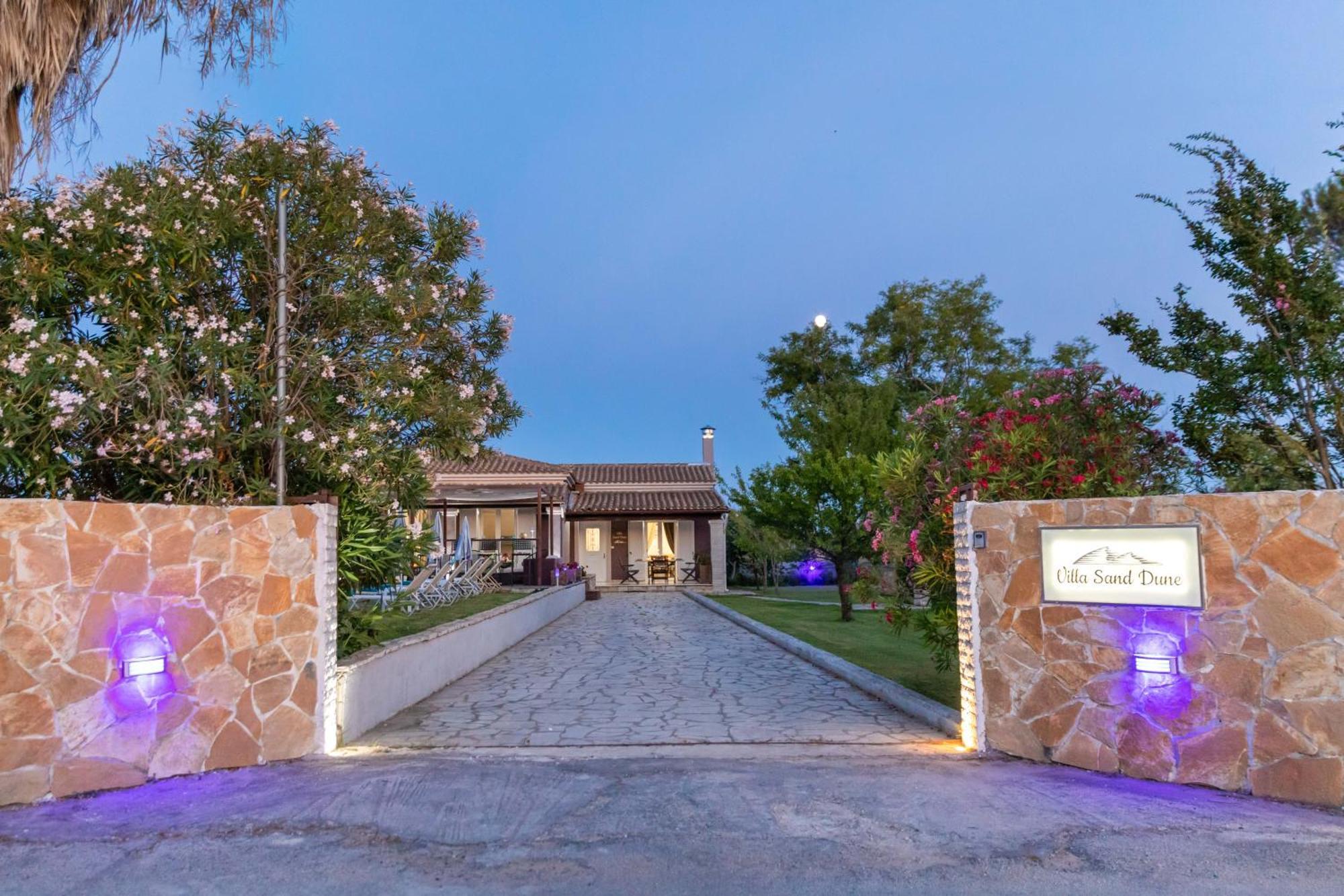 Villa Sand Dune Agios Georgios  Exterior photo